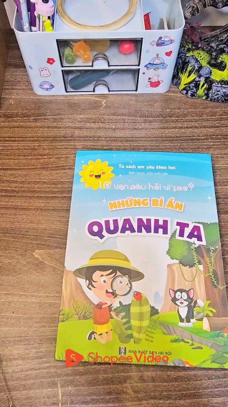 Sách bí ẩn quanh ta #videohangdoisong #ShopeeVideo #LuotVuiMuaLien #KOLUyTin #SandealcungKOL #HangMoiVe #ShopeeCreator