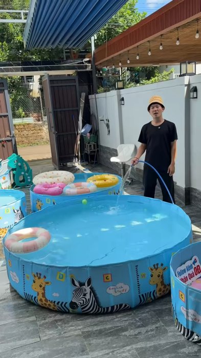 Bể bơi gấp gọn không cần bơm hơi #beboigapgon #beboichobe #HangMoiVe #KOLUyTin #ShopeeVideo #LuotVuiMuaLien
