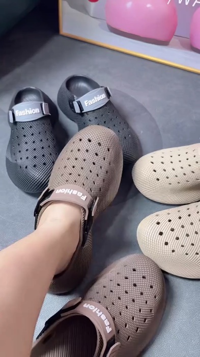Giày sục lỗ nam nữ hottrend #giaysucnamnu #giaysuc #suclonamnu#xh