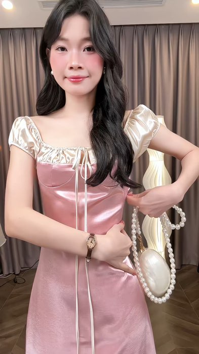 #KOLUyTin ĐẦM LỤA #VideohangThoiTrang #ShopeeStyle #vaydutiec #vaythietke #damlua #ShopeeCreator #LuotVuiMuaLien #ShopeeVideo #vaylua #damdutiec #dam