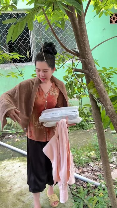 Khăn tắm gội #khantam #khanmat #HangMoiVe #ShopeeVideo #LuotVuiMuaLien #KOLUyTin