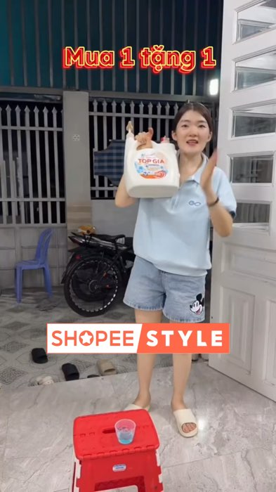 Can nước giặt topgia 2 đầu #cannuocgiattopgia #nuocgiattopgia #nuocgiat #HangMoiVe #KOLUyTin #ShopeeVideo #LuotVuiMuaLien