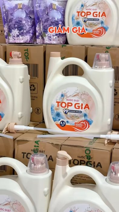 Can nước giặt topgia #cannuocgiattopgia #nuocgiattopgia #nuocgiat #HangMoiVe #KOLUyTin #ShopeeVideo #LuotVuiMuaLien