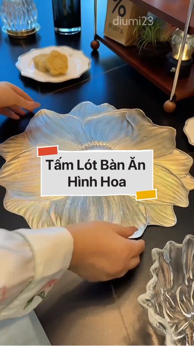 Tấm Lót Bàn Ăn Hình Hoa #VideohangDoiSong#ShopeeVideo#ShopeeCreator #LuotVuiMuaLien#KOLUyTin#Videomuasam #SandealcungKOL #diumi967