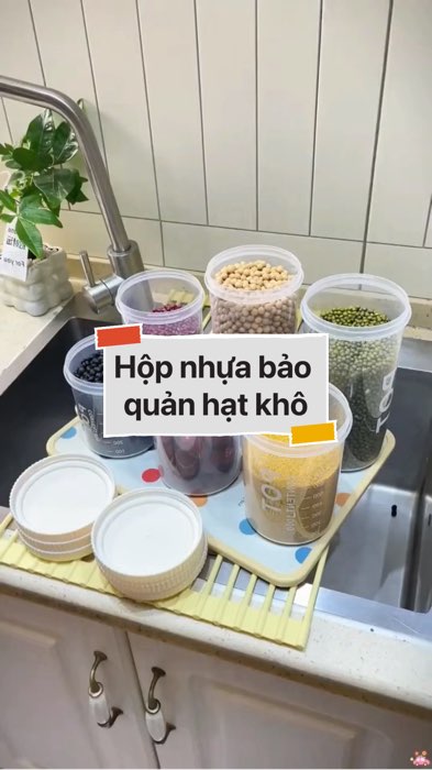 ￼Hộp nhựa bảo quản hạt khô #VideoHangGiaDung#shopeestyle#ShopeeVideo#ShopeeCreator #LuotVuiMuaLien #diumi972