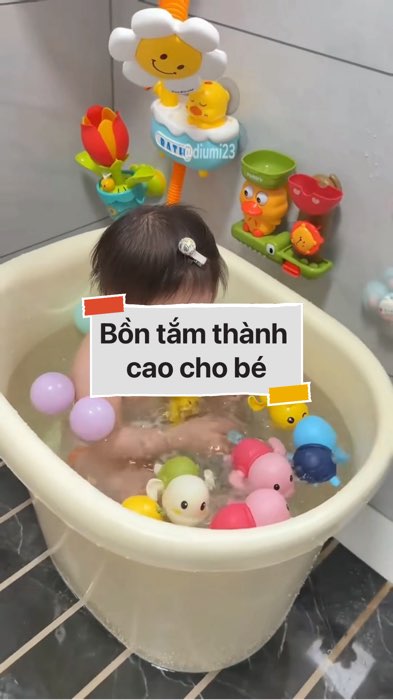 Bồn tắm cho trẻ sơ sinh #VideoHangMevaBe#shopeestyle#ShopeeVideo#ShopeeCreator#LuotVuiMuaLien #diumi106