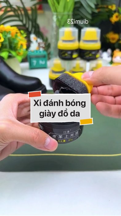 Xi đánh bóng giày đồ da #VideohangDoiSong#ShopeeVideo#ShopeeCreator #LuotVuiMuaLien#KOLUyTin#Videomuasam #SandealcungKOL #diumi196