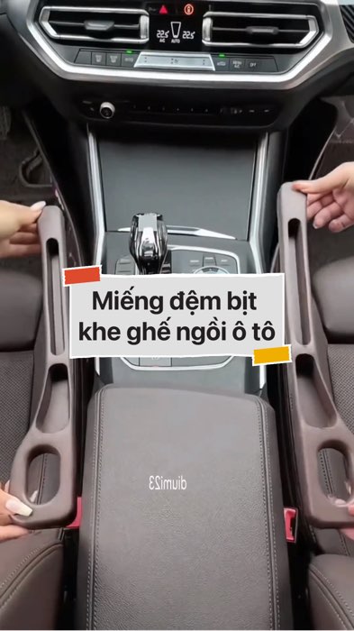 Miếng đệm bịt khe ghế ngồi ô tô #VideohangDoiSong#ShopeeVideo#ShopeeCreator #LuotVuiMuaLien#KOLUyTin#Videomuasam #SandealcungKOL #diumi235