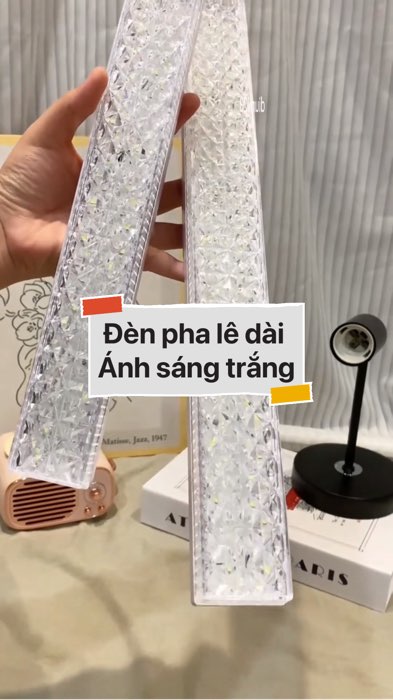 Đèn pha lê dài Ánh sáng trắng #VideohangDienTu#shopeestyle#ShopeeVideo#ShopeeCreator #LuotVuiMuaLien#KOLUyTin#Videomuasam #SandealcungKOL #diumi255