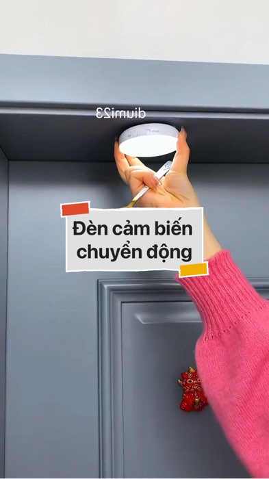 ￼Đèn led cảm biến chuyển động #VideohangDienTu#shopeestyle#ShopeeVideo#ShopeeCreator #LuotVuiMuaLien#KOLUyTin#Videomuasam #SandealcungKOL #diumi207