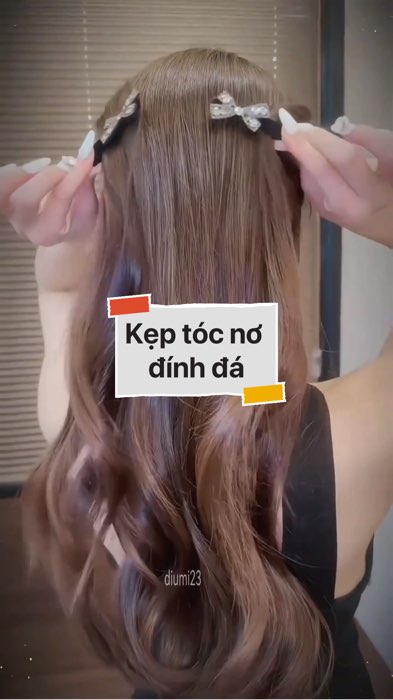 Kẹp tóc nơ đính đá #VideohangThoiTrang#shopeestyle#ShopeeVideo#ShopeeCreator#LuotVuiMuaLien#KOLUyTin #diumi269