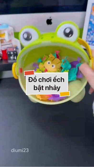 Đồ chơi ếch bật nhảy #VideoHangMevaBe#shopeestyle#ShopeeVideo#ShopeeCreator#LuotVuiMuaLien #diumi449