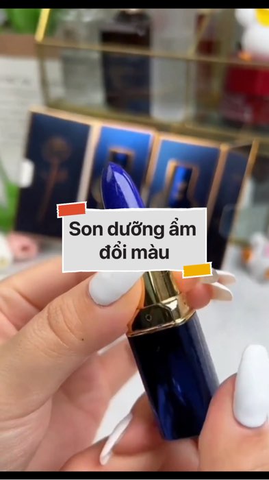 Son dưỡng ẩm đổi màu #VideohangLamDep#shopeestyle#ShopeeVideo#ShopeeCreator #LuotVuiMuaLien#KOLUyTin#Videomuasam #SandealcungKOL #diumi524