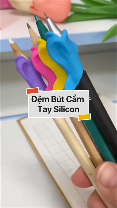￼Đệm Bút Cầm Tay Silicon #videohangvanphongpham#shopeestyle#ShopeeVideo#ShopeeCreator #LuotVuiMuaLien #diumi572