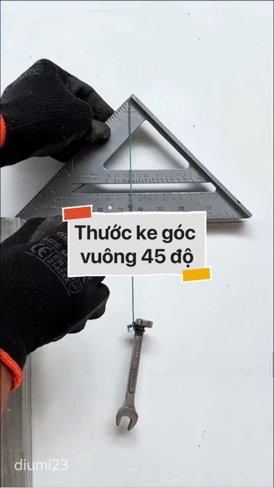 Thước ke góc vuông 45 độ #VideohangDoiSong#ShopeeVideo#ShopeeCreator #LuotVuiMuaLien#KOLUyTin#Videomuasam #SandealcungKOL #diumi648