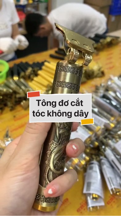 Tông đơ cắt tóc không dây #VideohangDoiSong#ShopeeVideo#ShopeeCreator #LuotVuiMuaLien#KOLUyTin#Videomuasam #SandealcungKOL #diumi901