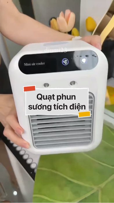 ￼Quạt phun sương tích điện mini #VideohangDienTu#shopeestyle#ShopeeVideo#ShopeeCreator #LuotVuiMuaLien#KOLUyTin#Videomuasam #SandealcungKOL #diumi929