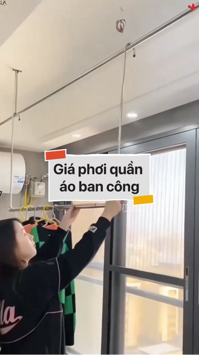 ￼Giá phơi quần áo ban công #VideoHangGiaDung#shopeestyle#ShopeeVideo#ShopeeCreator #LuotVuiMuaLien #diumi947