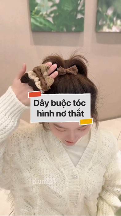 Dây buộc tóc hình nơ thắt #VideohangThoiTrang#shopeestyle#ShopeeVideo#ShopeeCreator#LuotVuiMuaLien#KOLUyTin #diumi155