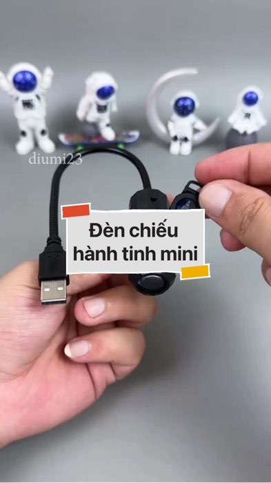￼Đèn chiếu hành tinh mini #VideohangDienTu#shopeestyle#ShopeeVideo#ShopeeCreator #LuotVuiMuaLien#KOLUyTin#Videomuasam #SandealcungKOL #diumi200