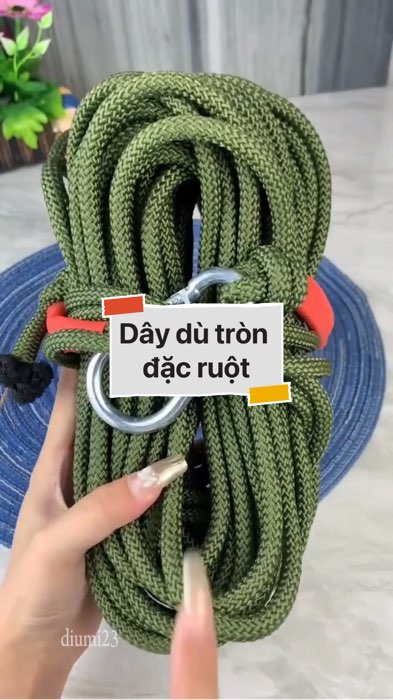 Dây dù tròn nhiều kích thước #VideohangDoiSong#ShopeeVideo#ShopeeCreator #LuotVuiMuaLien#KOLUyTin#Videomuasam #SandealcungKOL #diumi38