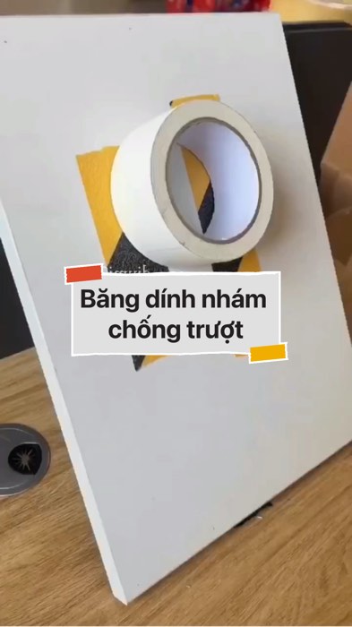 ￼Băng dính nhám chống trượt #VideohangDoiSong#ShopeeVideo#ShopeeCreator #LuotVuiMuaLien#KOLUyTin#Videomuasam #SandealcungKOL #diumi177