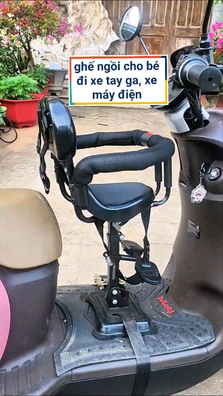 Ghế ngồi cho bé đi xe tay ga, xe máy điện #ghengoixemay #ghengoixetaygachobe #ShopeeaCreator #SandealcungKOL #LuotVuiMuaLien #ShopeeVideo #HangMoiVe