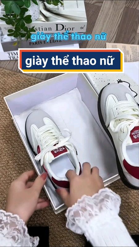 Giày thể thao nữ #giaythethaonu #giaynu #giaythethao #ShopeeVideo #VideohangThoiTrang #LuotVuiMuaLien