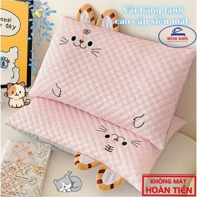 Gối trẻ em vải lụa băng lạnh, gối nằm cho bé thoáng mát thấm hút mồ hôi đang được đối chiếu cho người mua tại Việt Nam